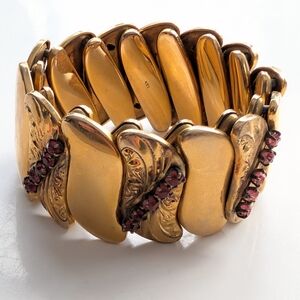 Vintage Bugbee And Niles Gold Tone Floral Etched Rhinestone Accordion Bracelet